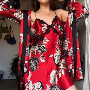 Apt. 9 Red Floral Satin Sleepwear Set